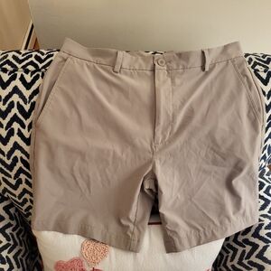 Vineyard Vines Men's Khaki Flat Front Shorts